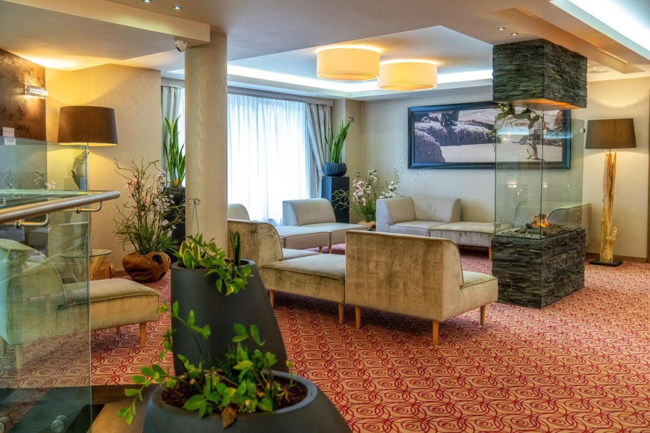 Hotel & Spa Czarny Gron ジキ エクステリア 写真