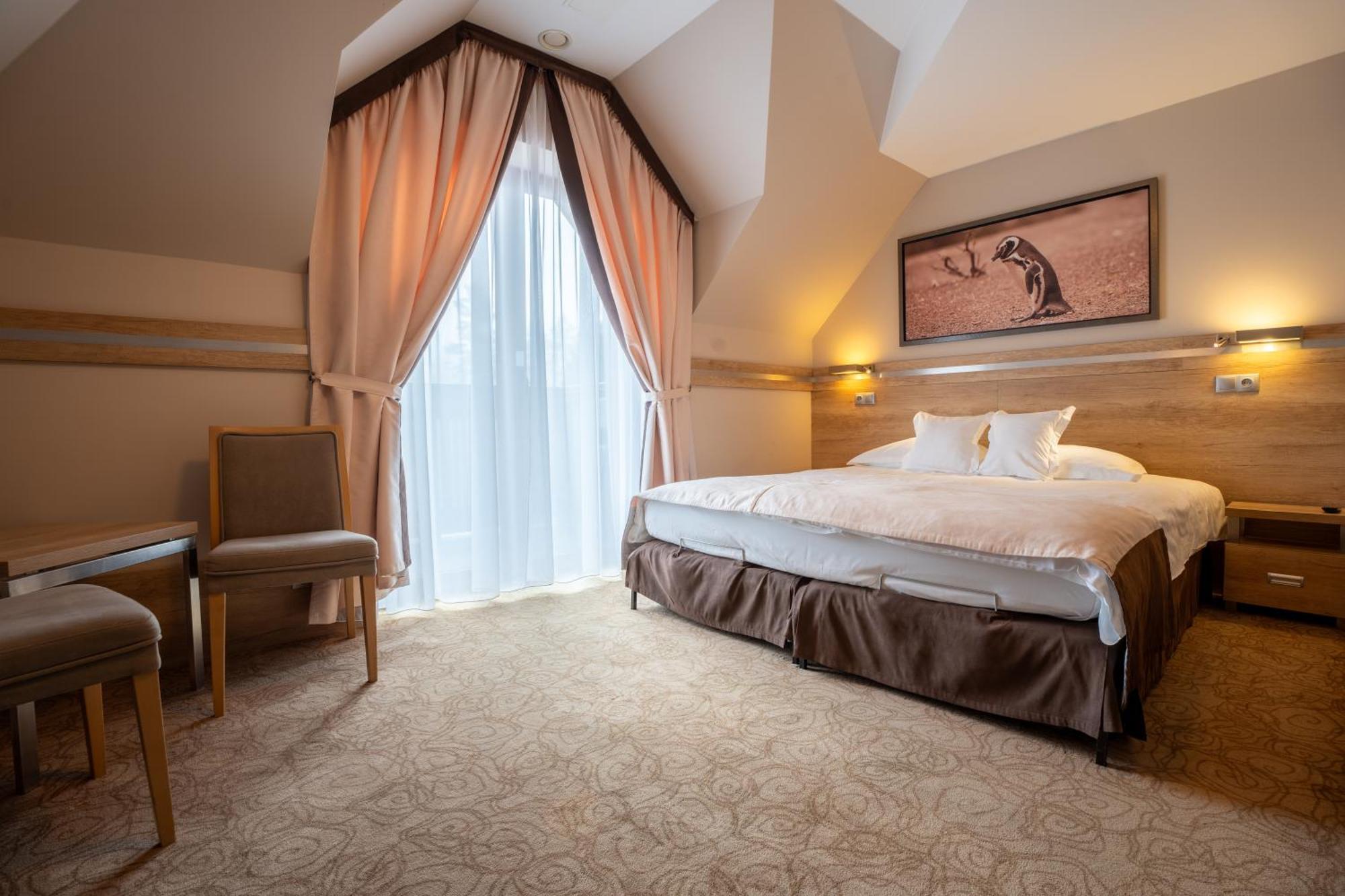Hotel & Spa Czarny Gron ジキ エクステリア 写真