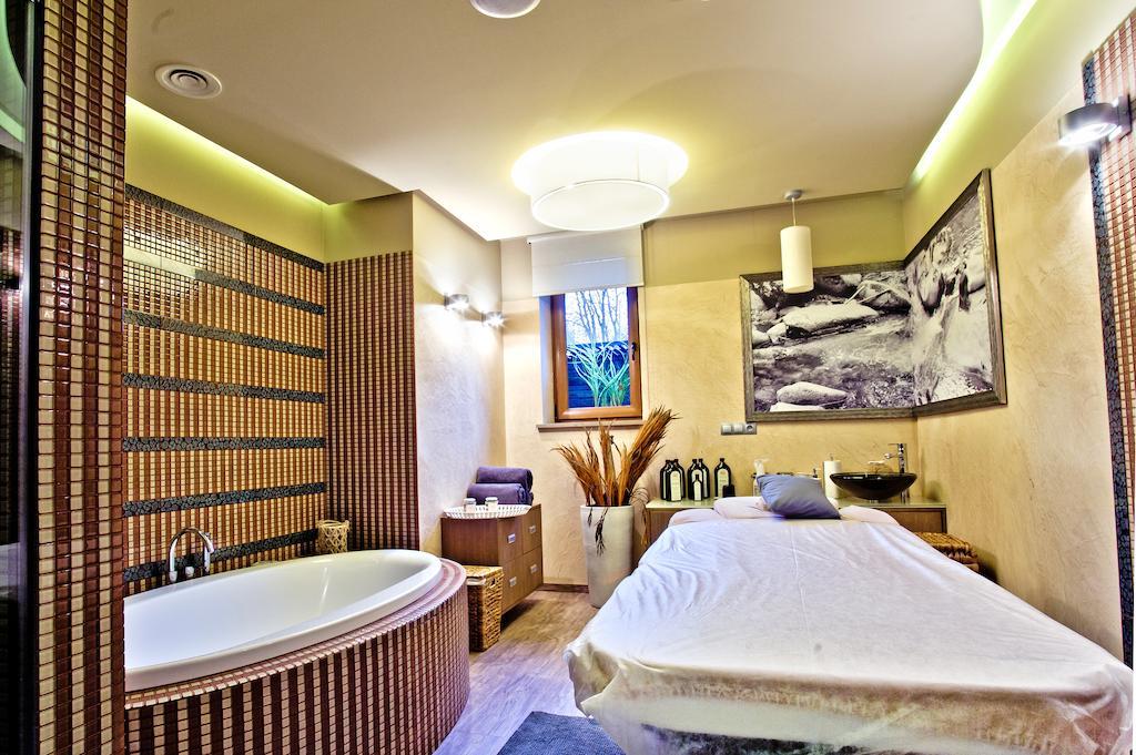 Hotel & Spa Czarny Gron ジキ エクステリア 写真