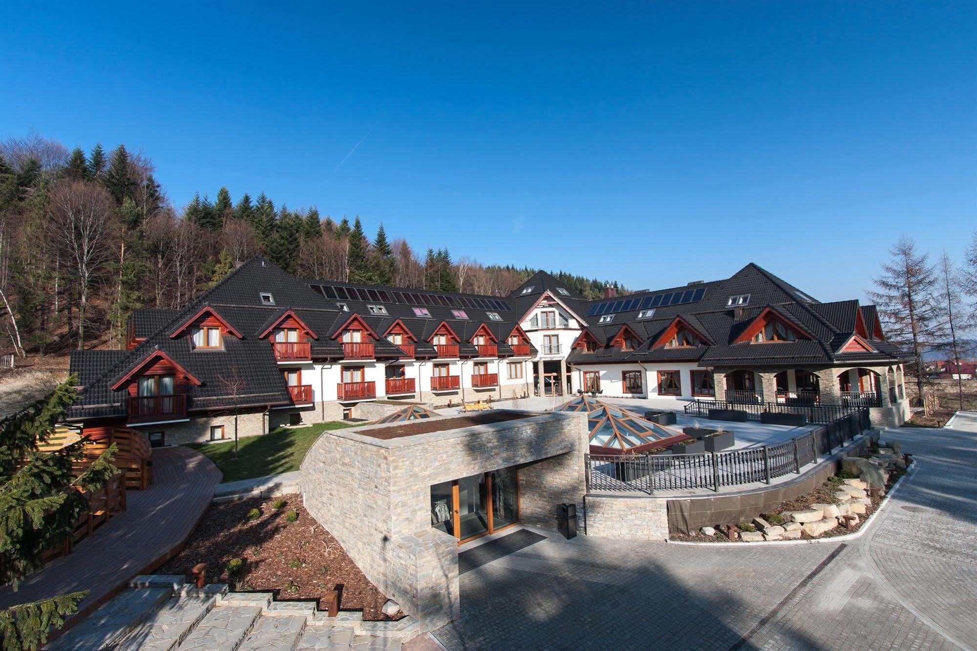 Hotel & Spa Czarny Gron ジキ エクステリア 写真