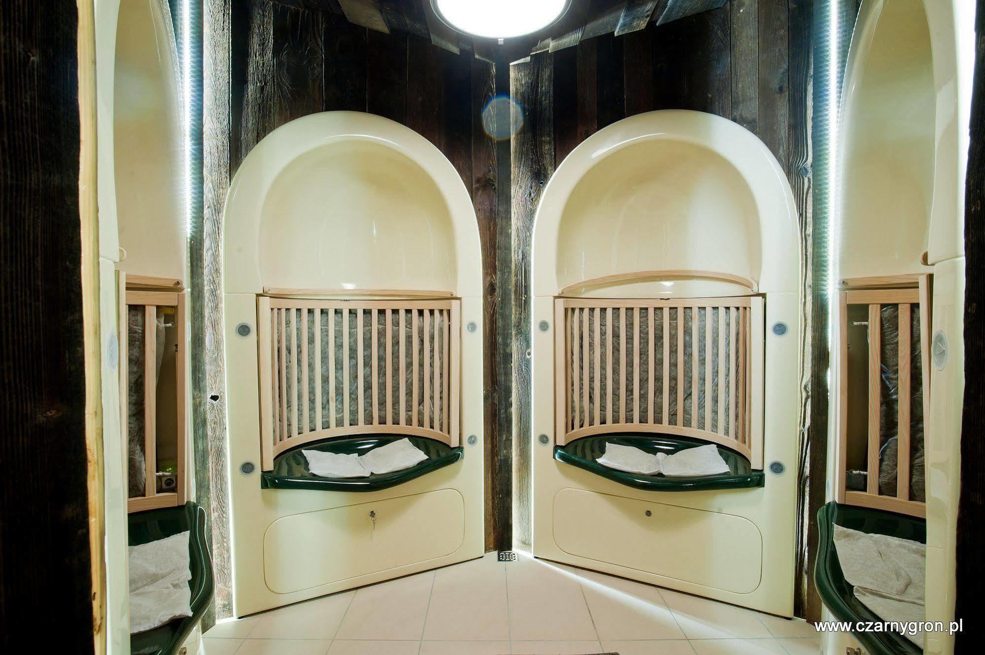 Hotel & Spa Czarny Gron ジキ エクステリア 写真